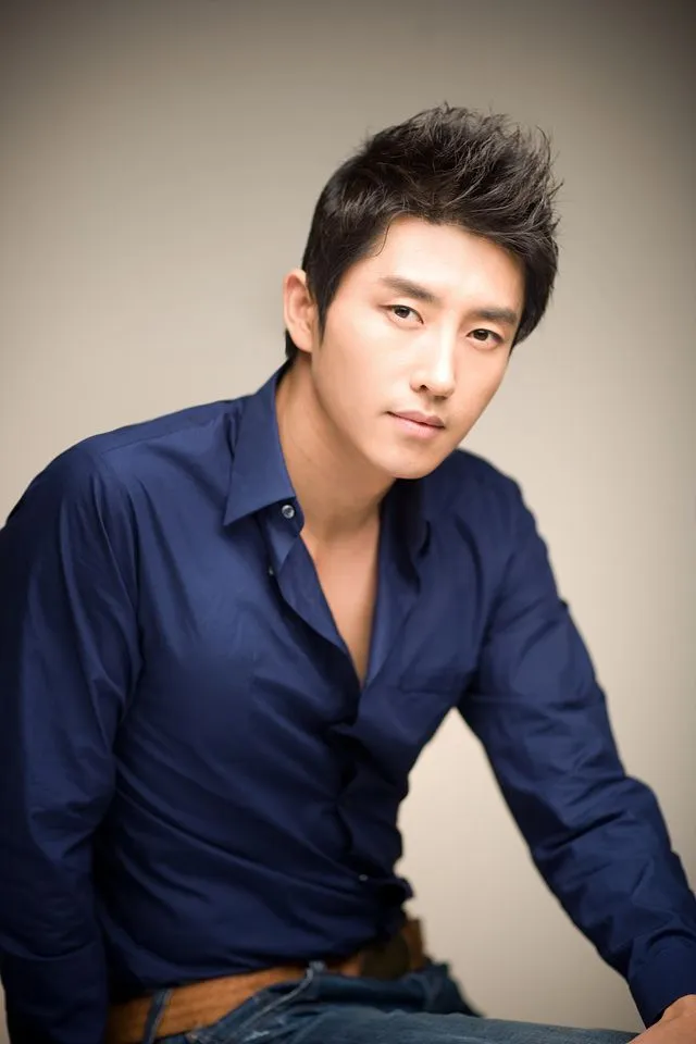 Nghệ sĩ Hyun Woo Sung