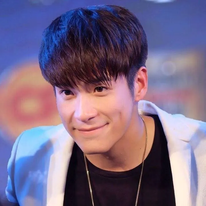 Nghệ sĩ Alek Theeradeth