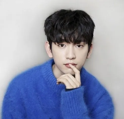 Nghệ sĩ Jinyoung