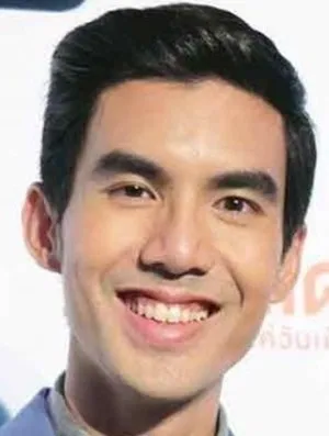 Nghệ sĩ Chantavit Dhanasevi