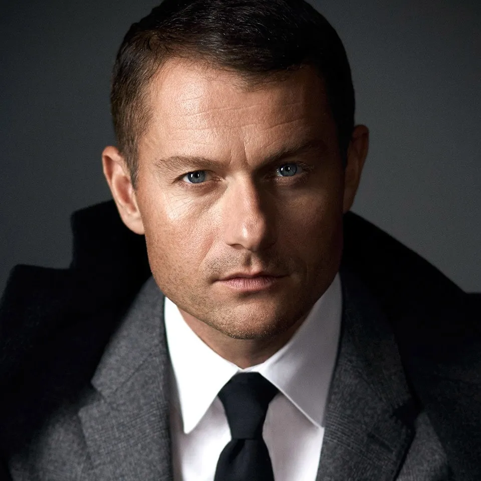 Nghệ sĩ James Badge Dale
