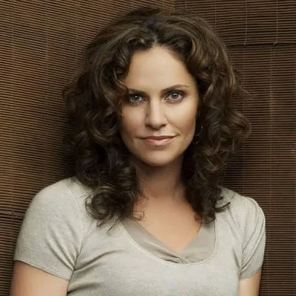 Nghệ sĩ Amy Brenneman