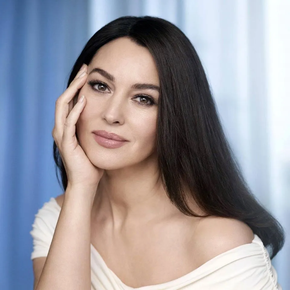 Nghệ sĩ Monica Bellucci