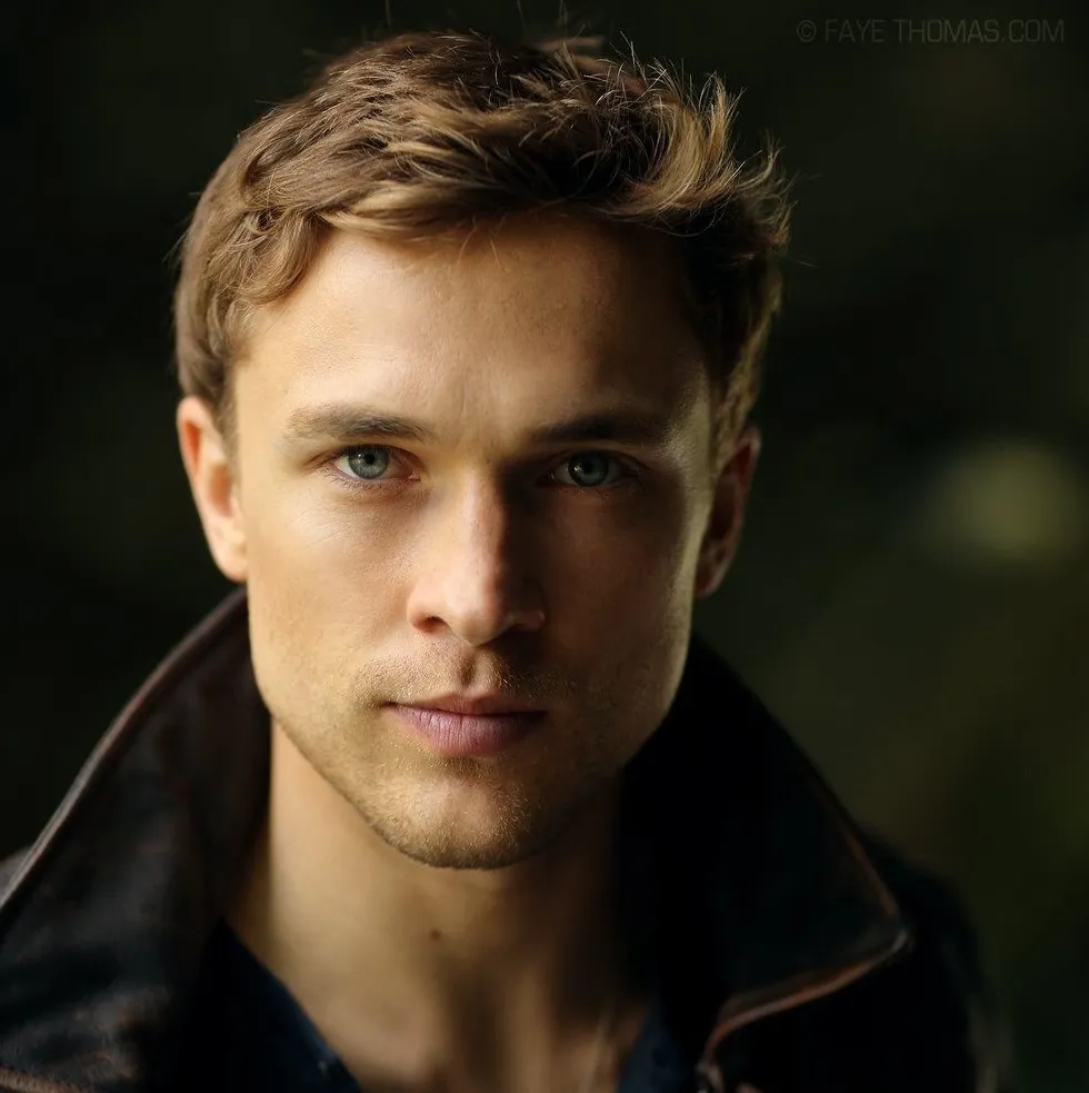 Nghệ sĩ William Moseley