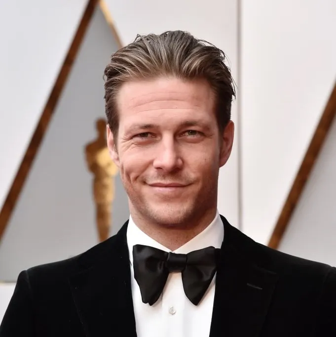 Nghệ sĩ Luke Bracey