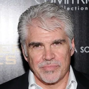 Nghệ sĩ Gary Ross