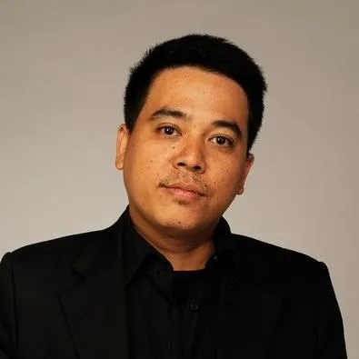 Nghệ sĩ Lê Thanh Sơn