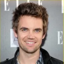 Nghệ sĩ Tyler Hilton