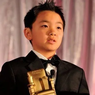 Nghệ sĩ Jordan Nagai