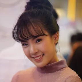Nghệ sĩ Lilly Apichaya