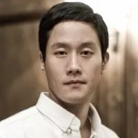 Nghệ sĩ Jung Woo