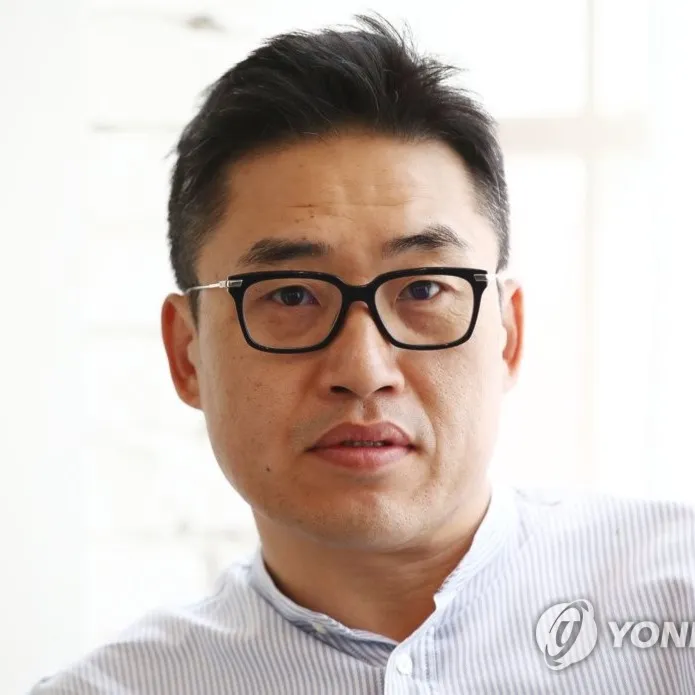 Nghệ sĩ Kim Sung Hoon