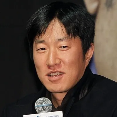 Nghệ sĩ Lee Jung Sub