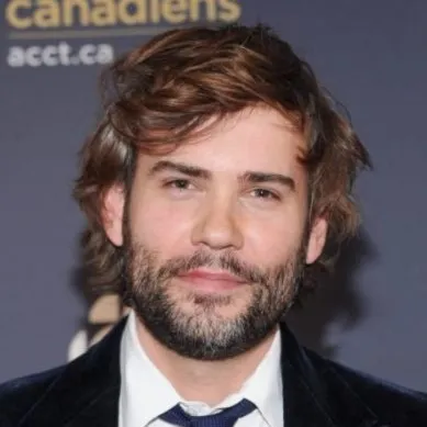 Nghệ sĩ Rossif Sutherland
