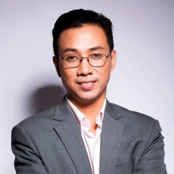 Nghệ sĩ Mai Thế Hiệp