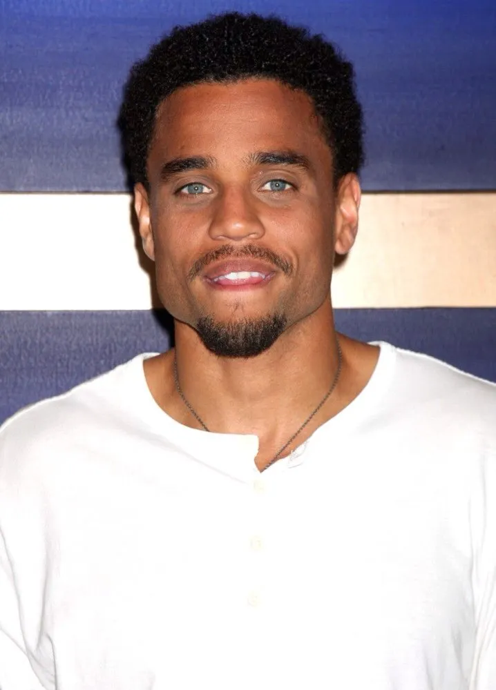 Nghệ sĩ Michael Ealy