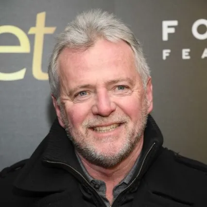 Nghệ sĩ Aidan Quinn