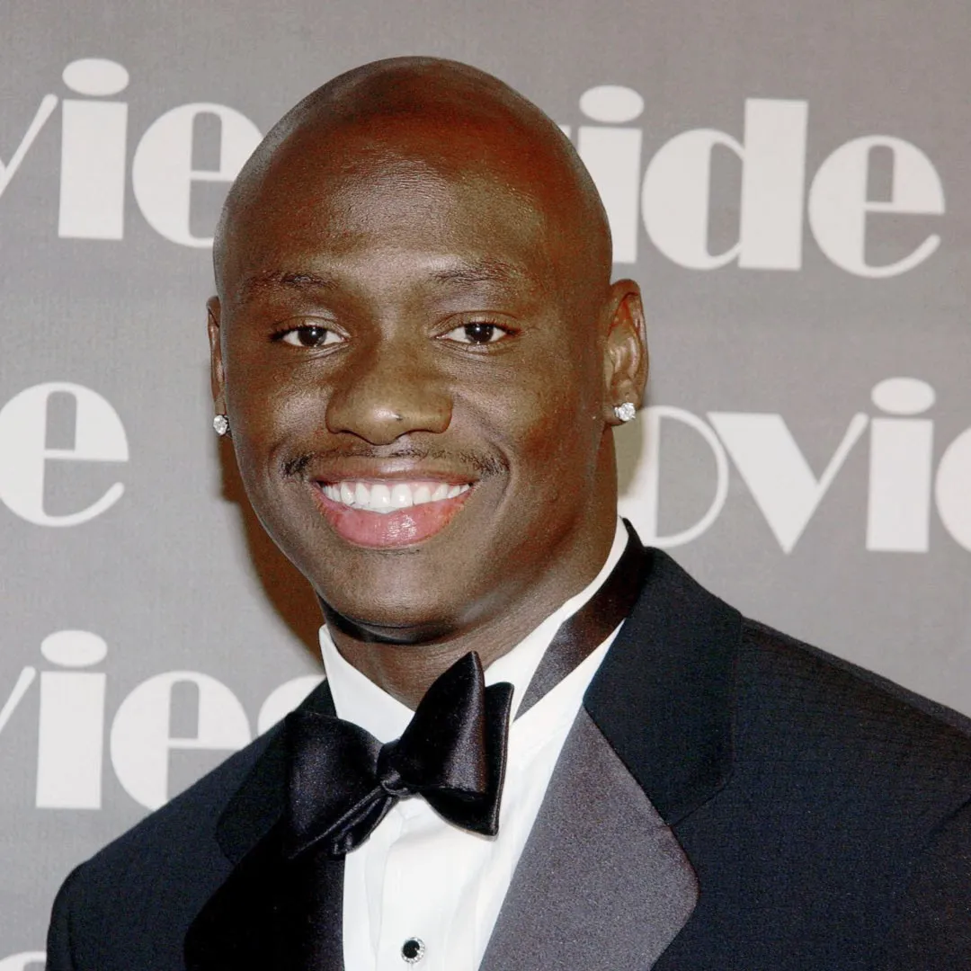 Nghệ sĩ Antonio Tarver