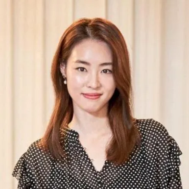 Nghệ sĩ Lee Yeon Hee