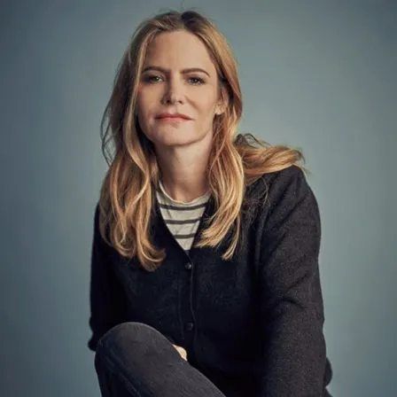 Nghệ sĩ Jennifer Jason Leigh