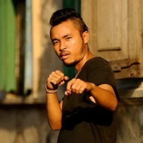 Nghệ sĩ Nui Saendaeng