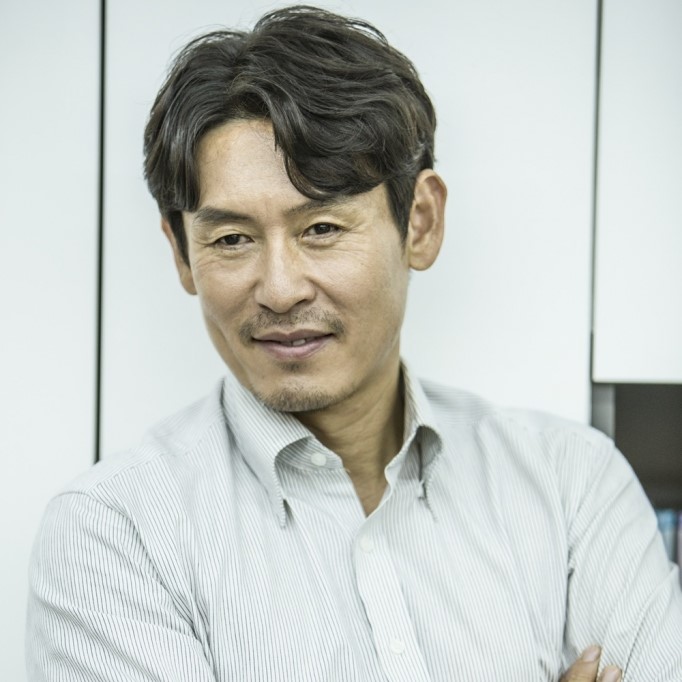 Nghệ sĩ Son Kyung Gu