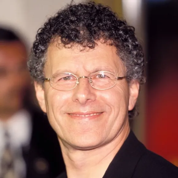 Nghệ sĩ Jon Amiel