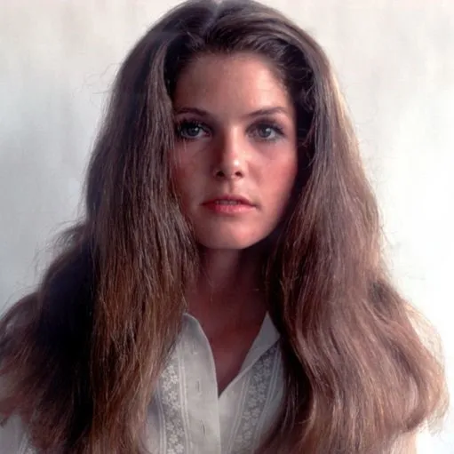 Nghệ sĩ Lois Chiles