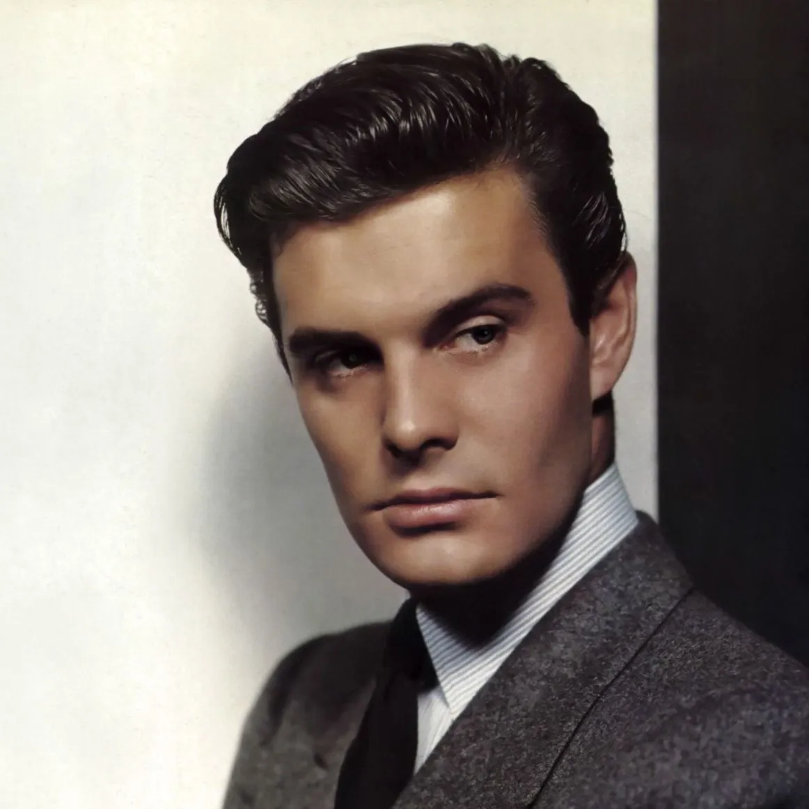 Nghệ sĩ Louis Jourdan