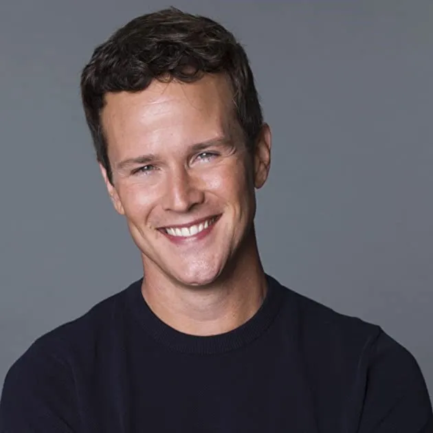 Nghệ sĩ Scott Weinger