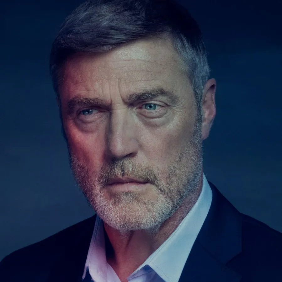 Nghệ sĩ Vincent Regan