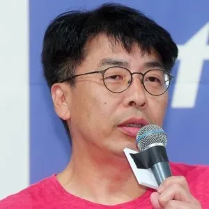 Nghệ sĩ Kwon Seok Jang