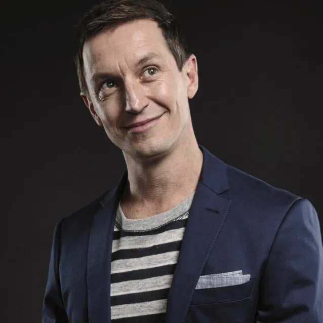 Nghệ sĩ Rove McManus