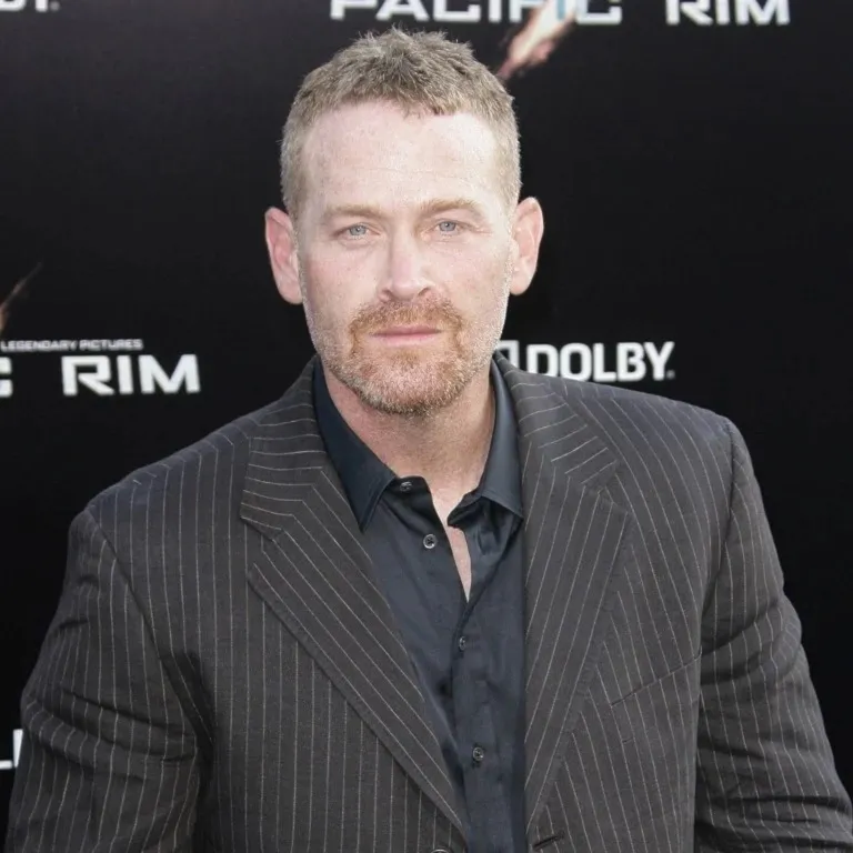 Nghệ sĩ Max Martini