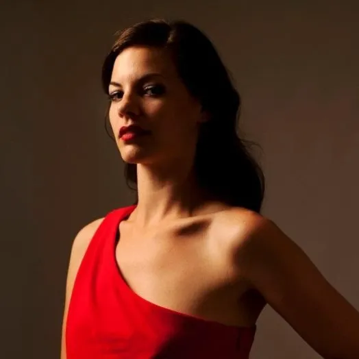 Nghệ sĩ Haley Webb