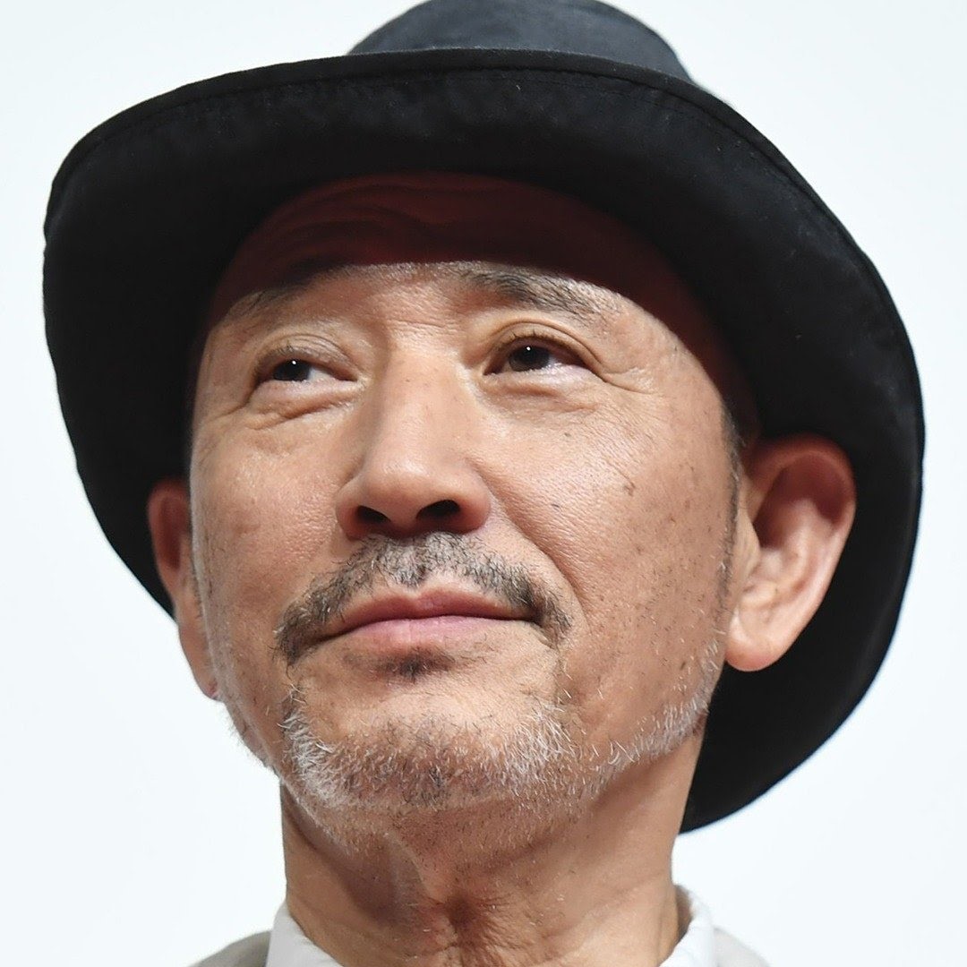 Nghệ sĩ Kaoru Kobayashi