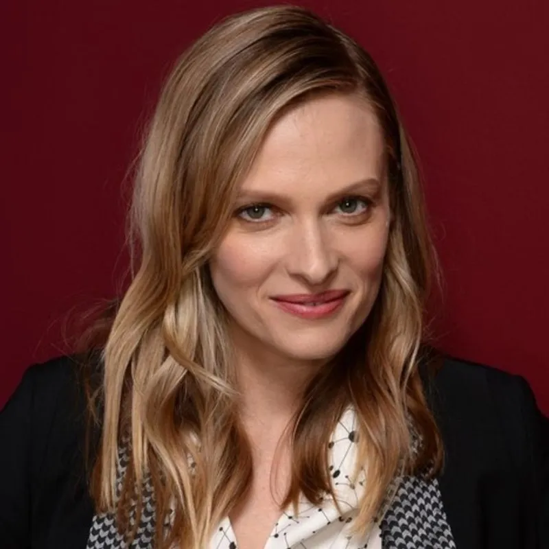 Nghệ sĩ Vinessa Shaw