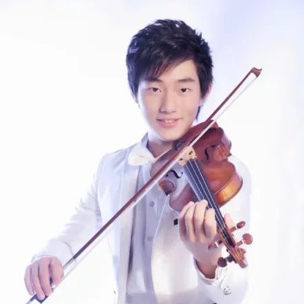 Nghệ sĩ Lý Trạch Vũ
