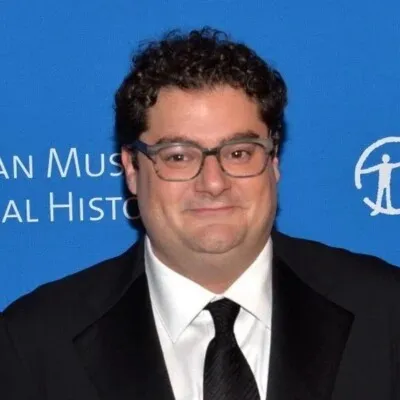 Nghệ sĩ Bobby Moynihan