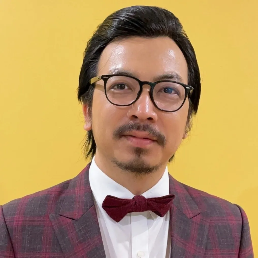 Nghệ sĩ Giáo sư Xoay