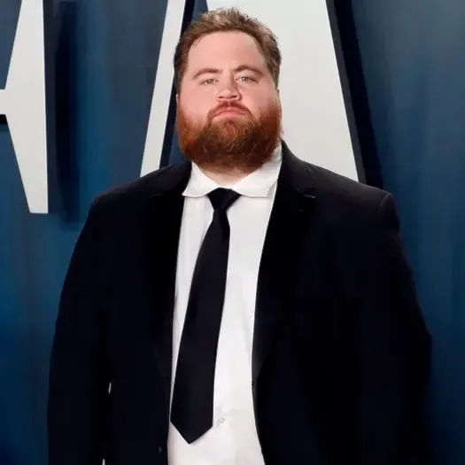 Nghệ sĩ Paul Walter Hauser