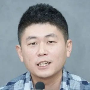 Nghệ sĩ Jo Woong