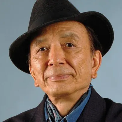 Nghệ sĩ James Hong