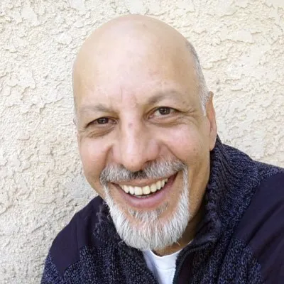 Nghệ sĩ Erick Avari