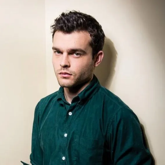 Nghệ sĩ Alden Ehrenreich