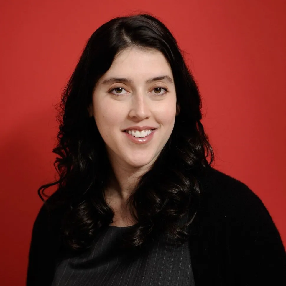 Nghệ sĩ Alison Klayman