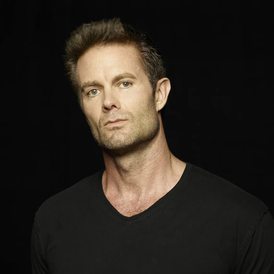 Nghệ sĩ Garret Dillahunt