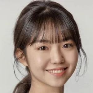 Nghệ sĩ Park Seo Yeon