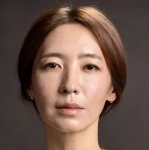 Nghệ sĩ Bang Eun Jin