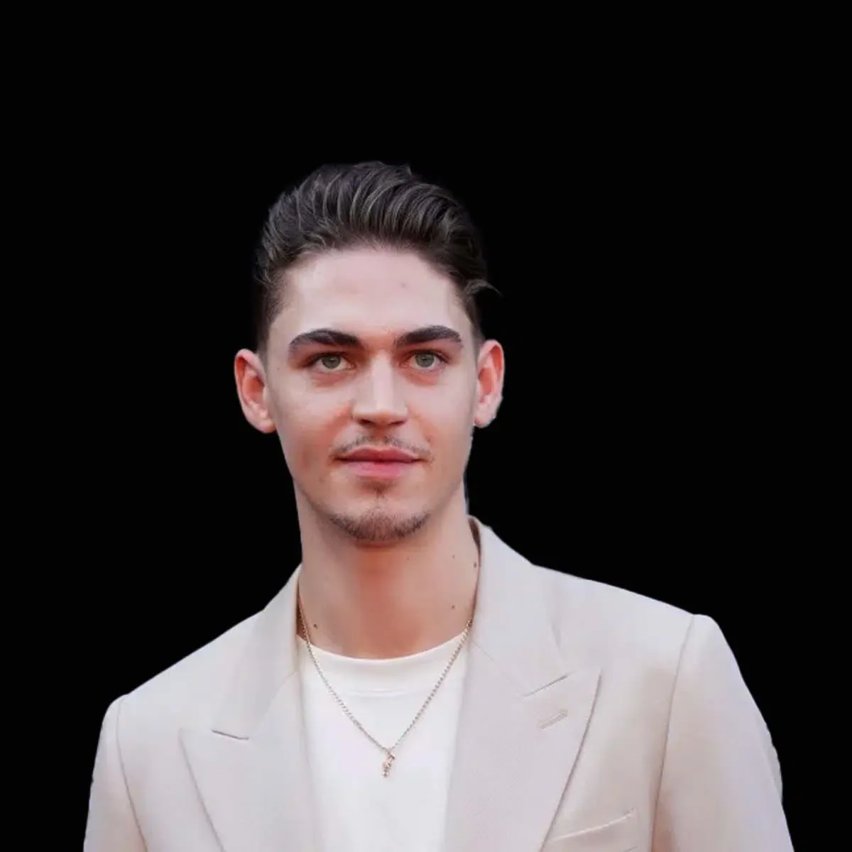 Nghệ sĩ Hero Fiennes Tiffin